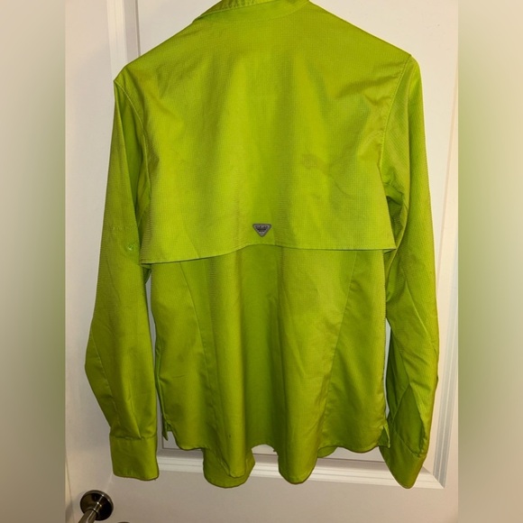 Columbia long sleeve lime green fishing shirt. Size medium - Picture 4 of 7